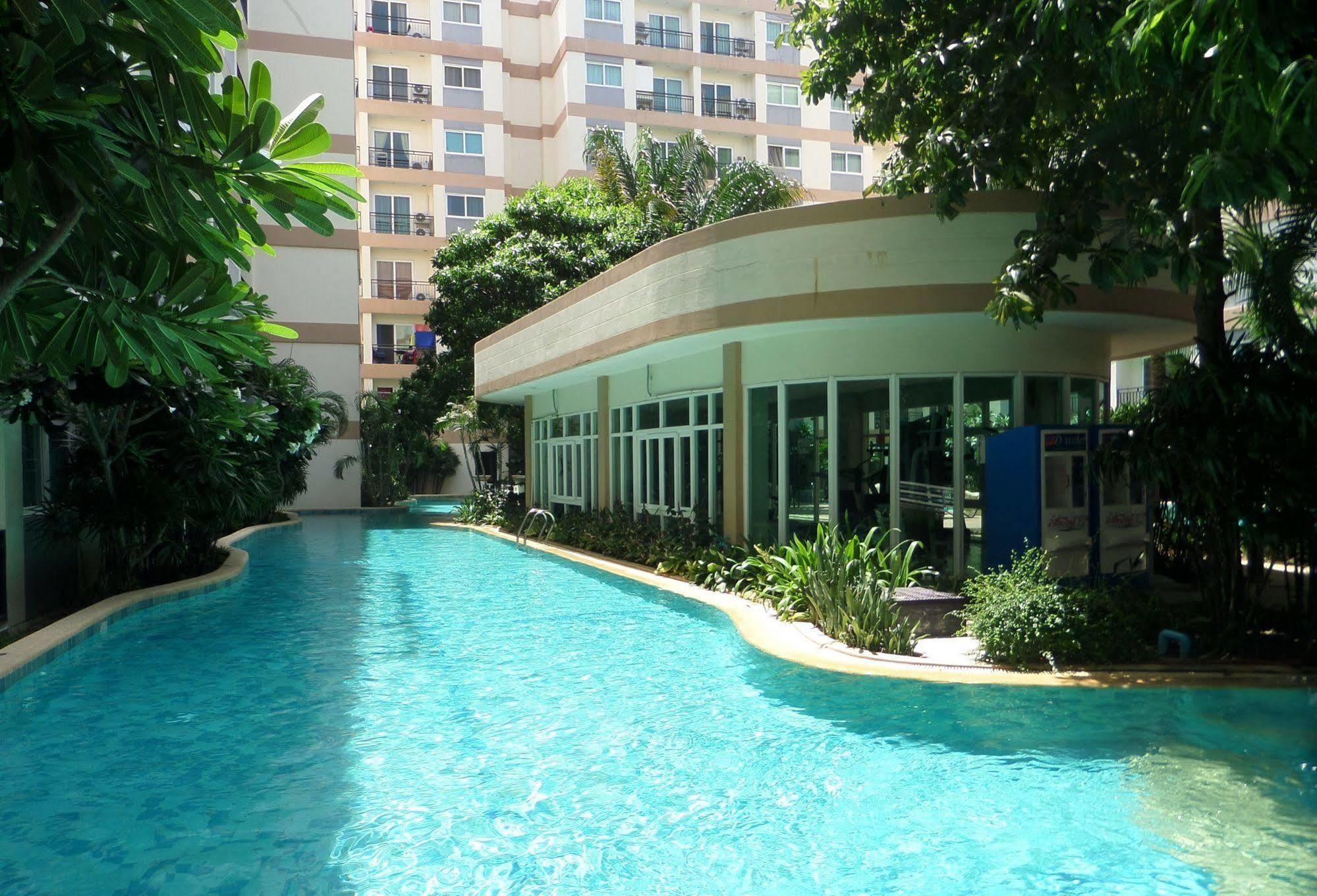 Park Lane Resort By West Joint Venture Jomtien Beach Exterior foto